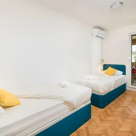 And Daisy Guest house